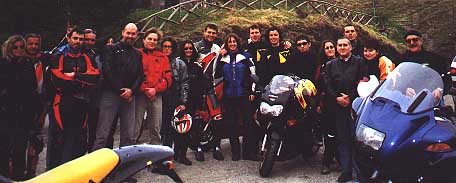 gruppo.jpg (25626 byte)